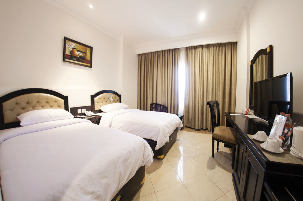 Hotel Sutomo Makassar Eksteriør bilde
