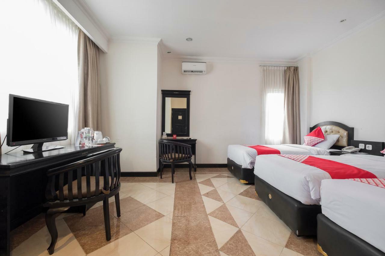 Hotel Sutomo Makassar Eksteriør bilde