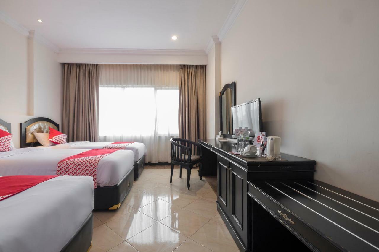 Hotel Sutomo Makassar Eksteriør bilde